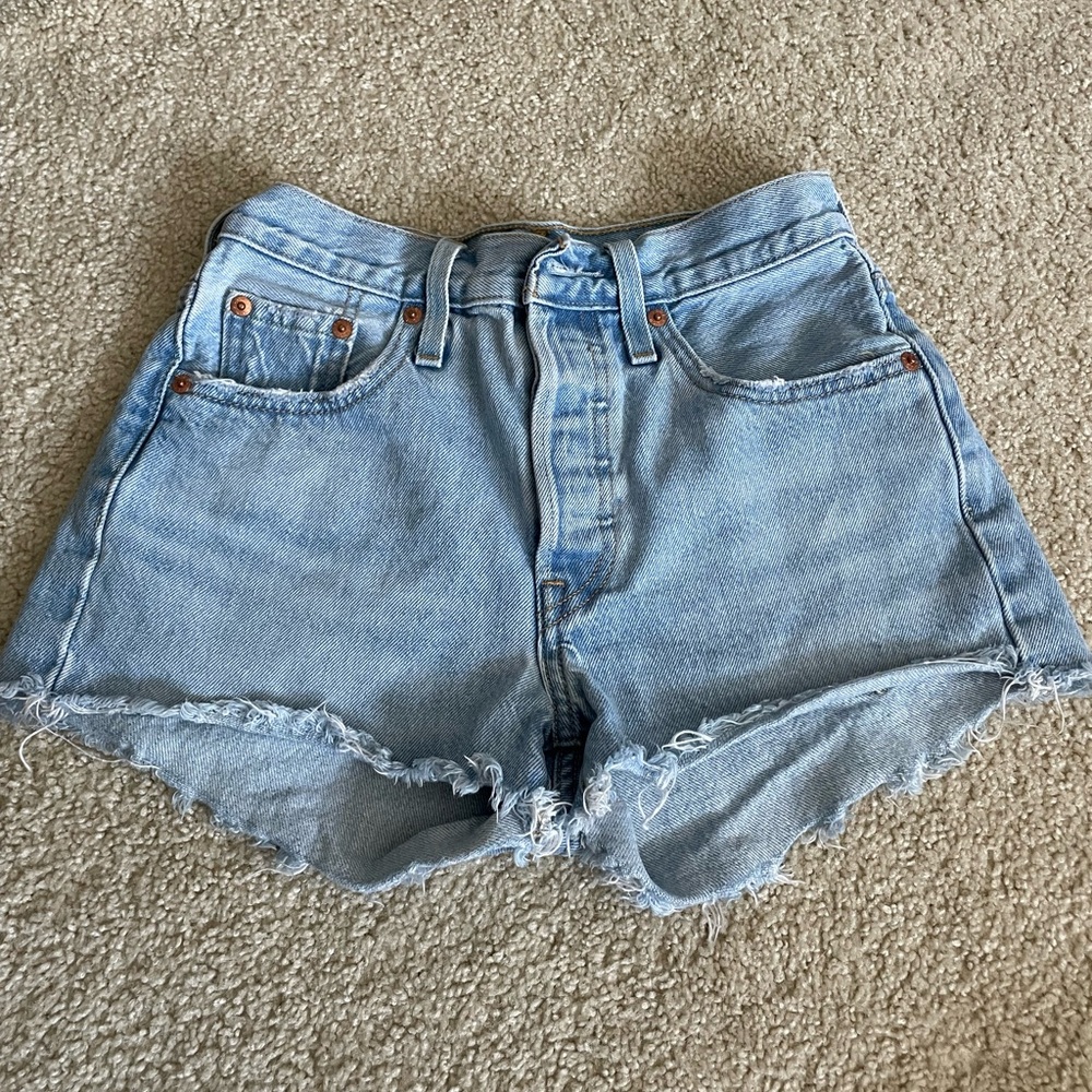 Levi’s Classic Light Blue Denim Women Shorts